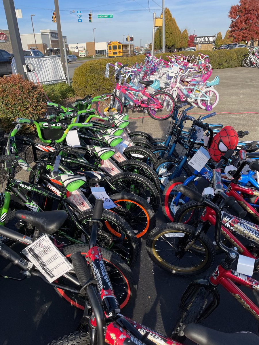 LaurenJonesNews's tweet photo. A great, community, event is underway at @CoyleChevy through Monday. Take a look at the details โฌ๏ธ but itโs all about helping make a childโs Christmas that much sweeter - with a new bike! #BikesorBust https://t.co/uIo6tFLury