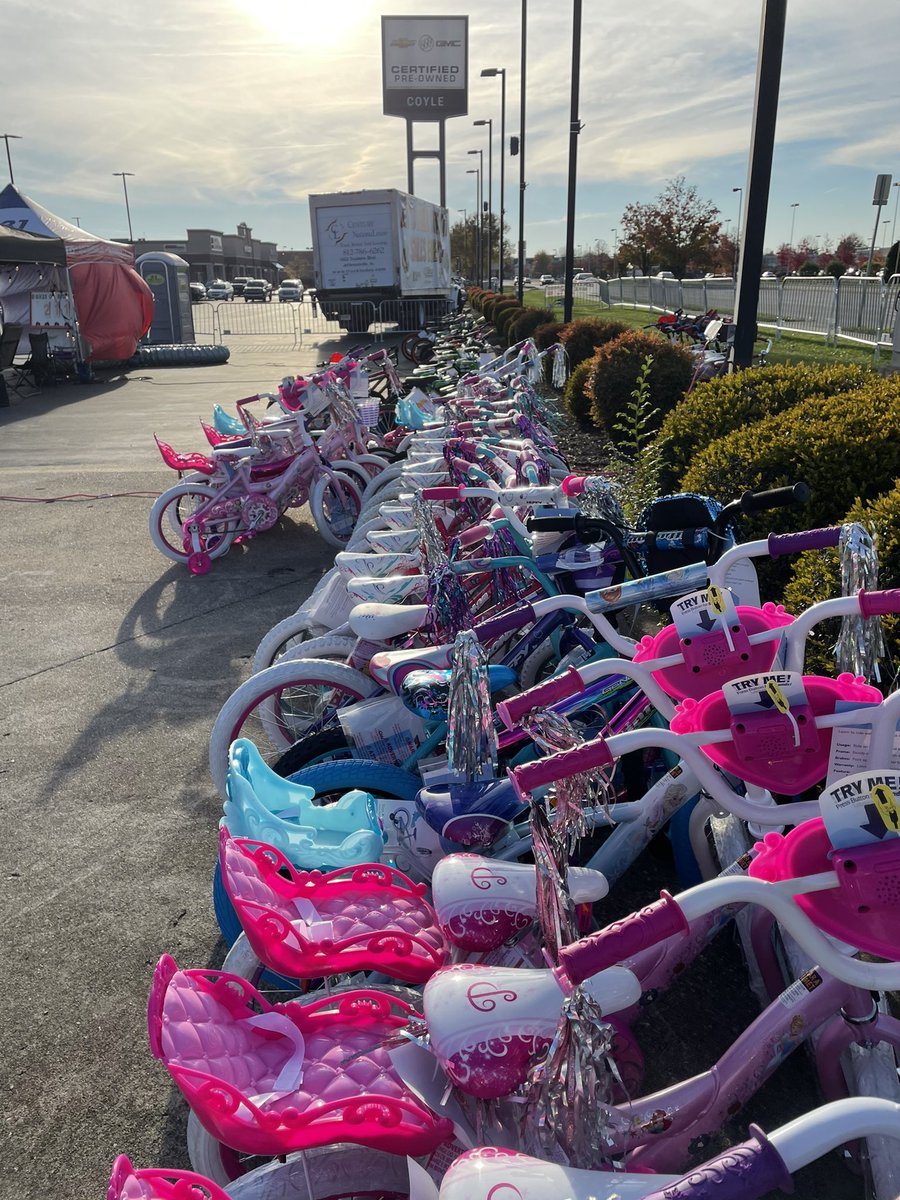 LaurenJonesNews's tweet photo. A great, community, event is underway at @CoyleChevy through Monday. Take a look at the details โฌ๏ธ but itโs all about helping make a childโs Christmas that much sweeter - with a new bike! #BikesorBust https://t.co/uIo6tFLury