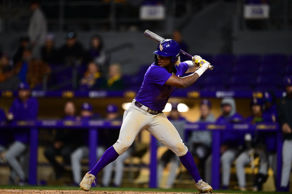 LSUbaseball's tweet photo. Tre’ Morgan hits bombs??

Tre’ Morgan hits bombs!! https://t.co/s1AIIcjgQt