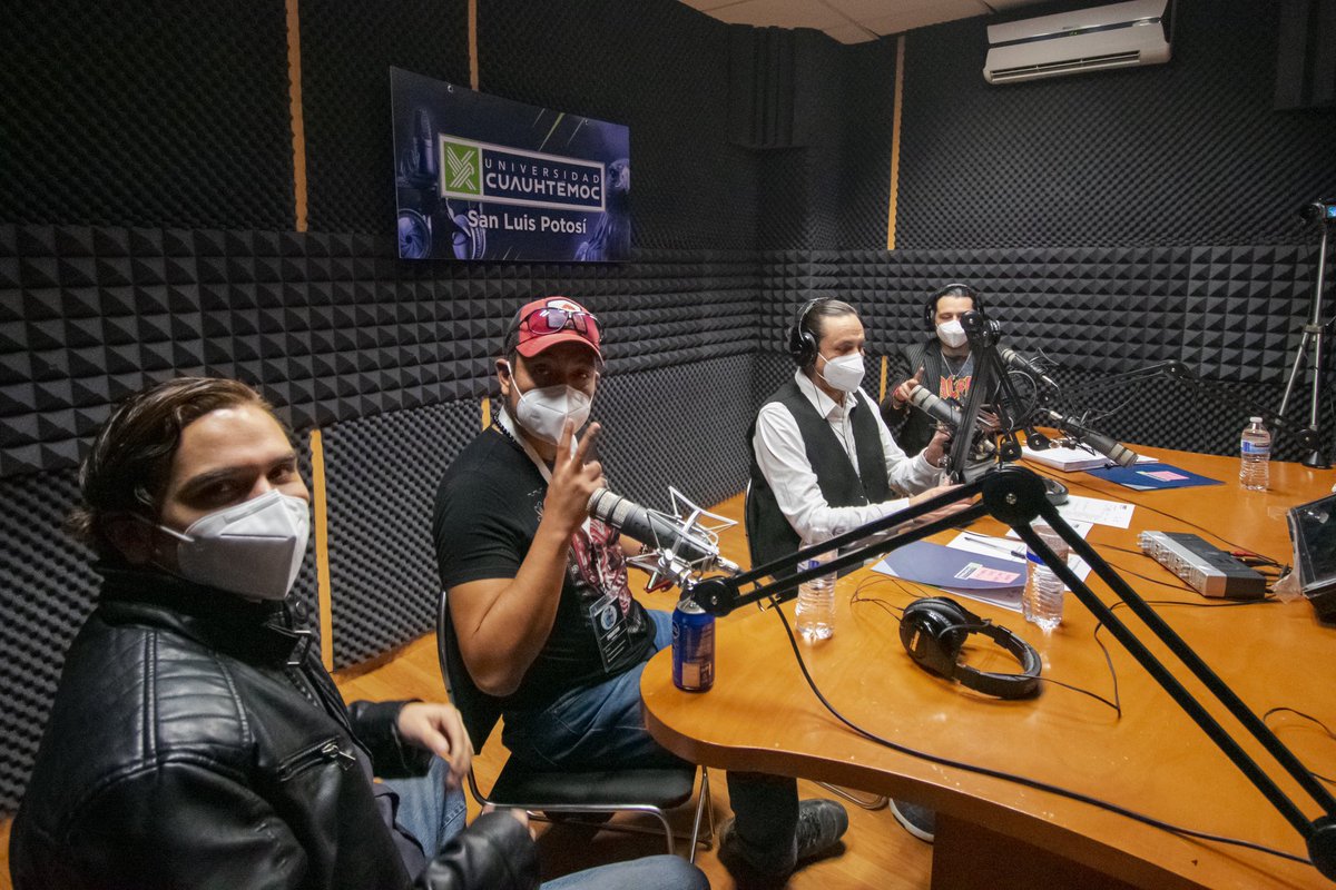 Nuestra séptima y última mesa ya esta en vivo con excelentes invitados 🤩

#radiomaratónuc #radiomaraton2021 #estructuras2021 #guerrerosalaire #UCSLP