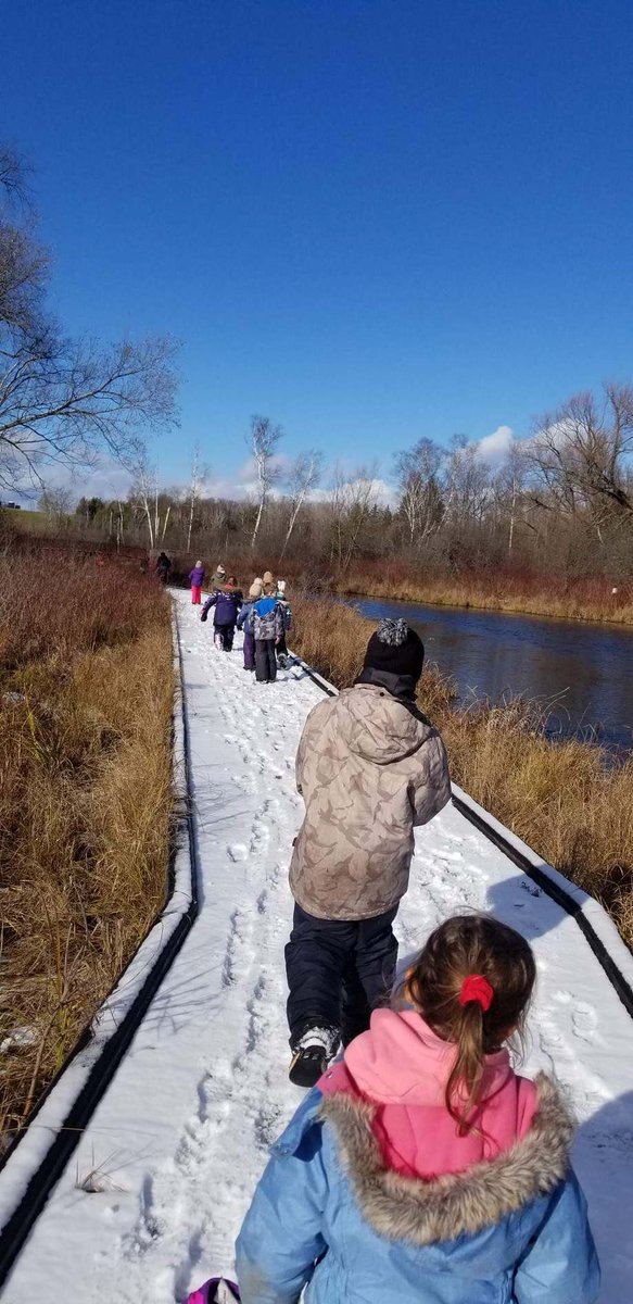 library_GPS's tweet photo. Feels so good to get the students back to the Nonquon @DDSB_OutdoorEd There is nothing better than the great outdoors and a chickadee feeling. @Greenbank_PS https://t.co/pLUicZO1it