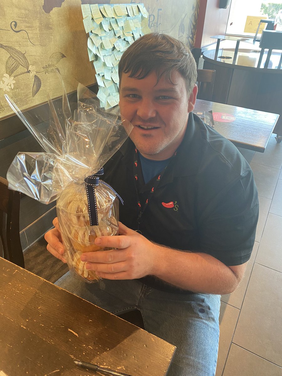 HeatherArcenea5's tweet image. Happy birthday Jacob!! #makingpeoplefeelspecial #tmtocsl #chilisalvin 🌶🌶🌶🌶🌶🌶🌶