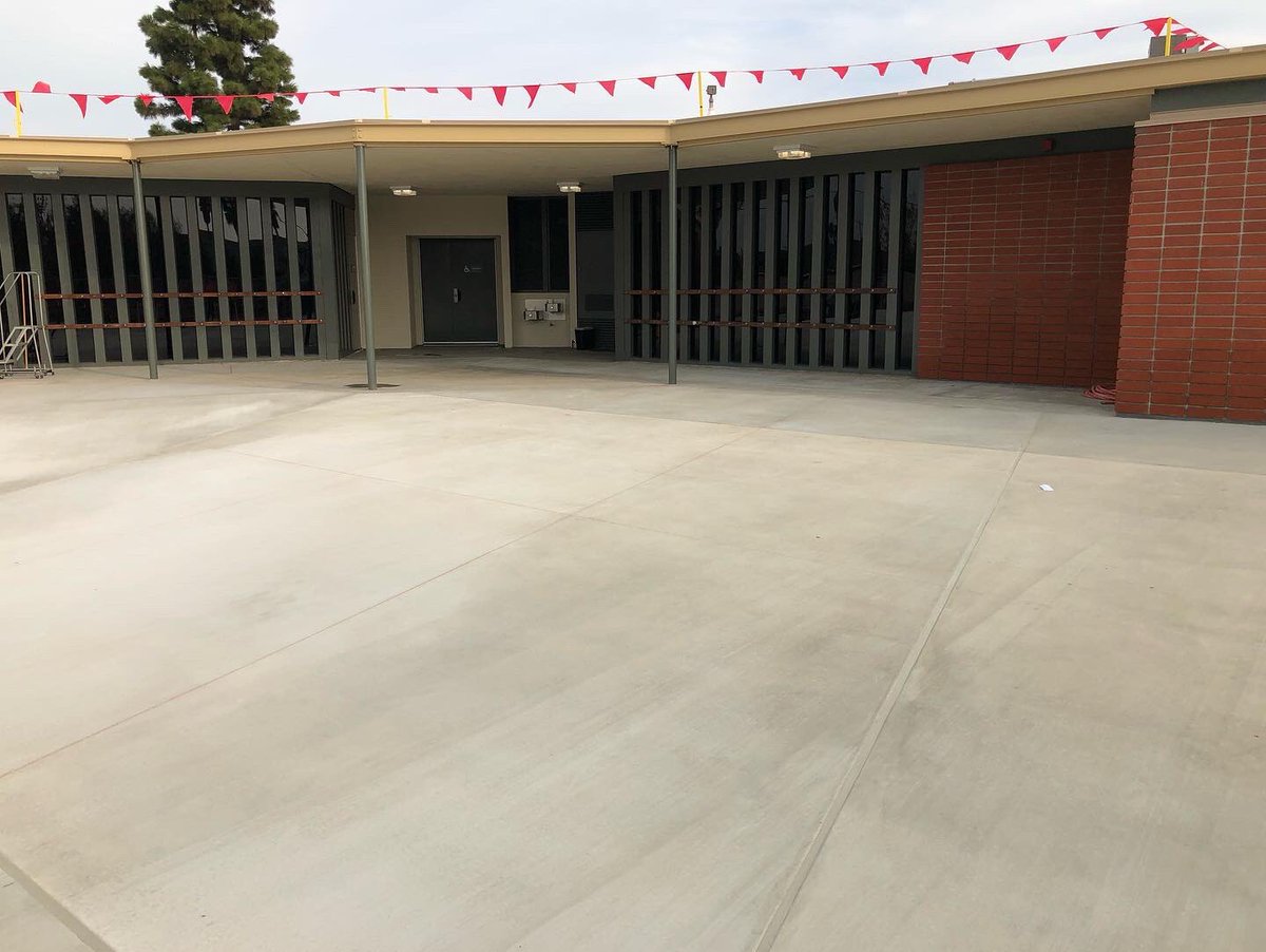 Classrooms in the B Core at Oka School are ready for staff and students.  These rooms look fantastic for our <a href="/OkaWolfpack/">Oka Wolfpack</a>! #fvsdfamily