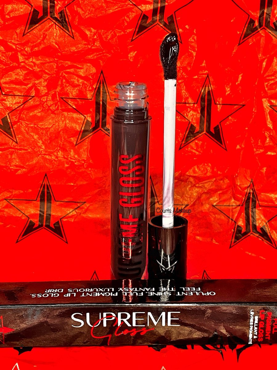 courts_makeup1's tweet photo. Supreme gloss In a Dark Place. This shade is absolutely gorgeous! @JeffreeStar
#jeffreestar #jeffreestarcosmetics #jsc #jeffreestarapproved #jeffreestarobsessed #jeffreestaraddict #jeffreestarcollection #makeup #makeupaddict #makeupjunkie #makeupobsessed #productphotography https://t.co/QkWesd60Pb