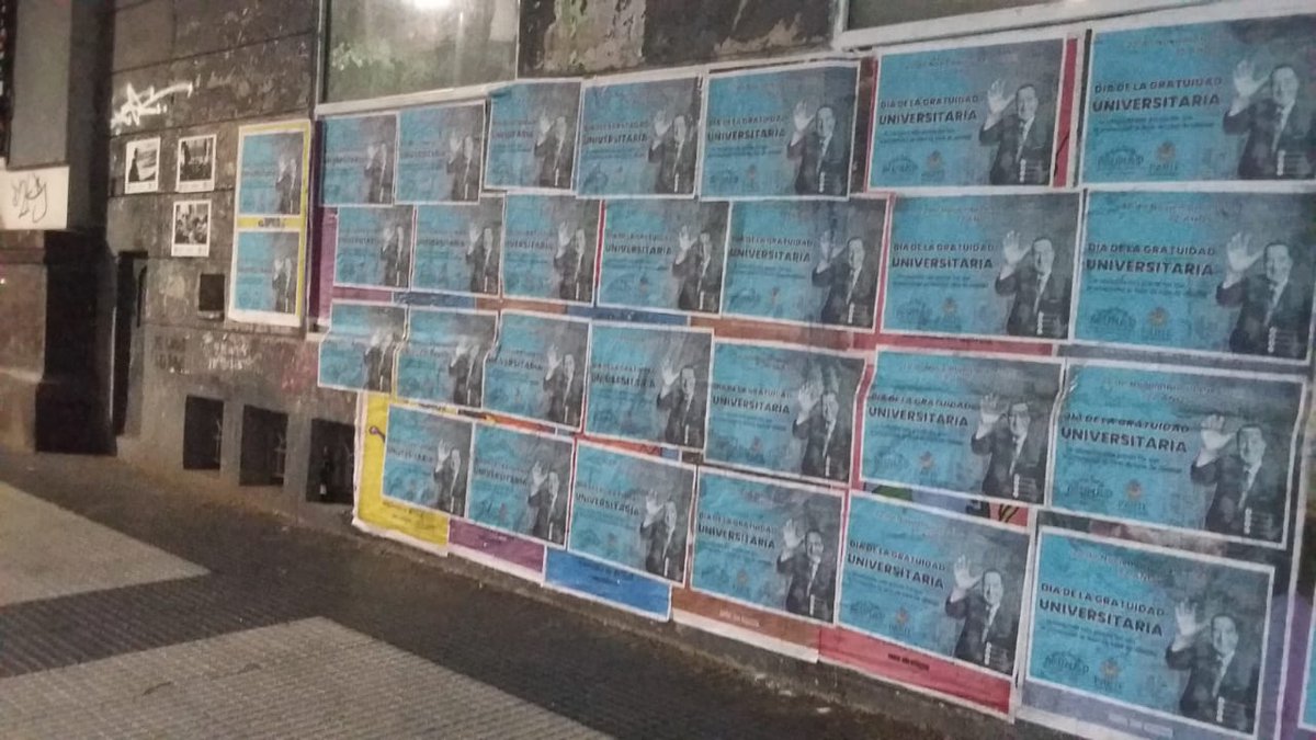 MUNAP_OFICIAL's tweet photo. A TRES DIAS DEL 22 DE NOVIEMBRE
Salimos a las calles a recordar el día que Perón termino con los aranceles universitarios, hoy miles de argentinos disfrutamos de esa decisión política, honramos esa decisión militando por la construcción de una universidad al servicio del pueblo https://t.co/gDgkV5NUNa