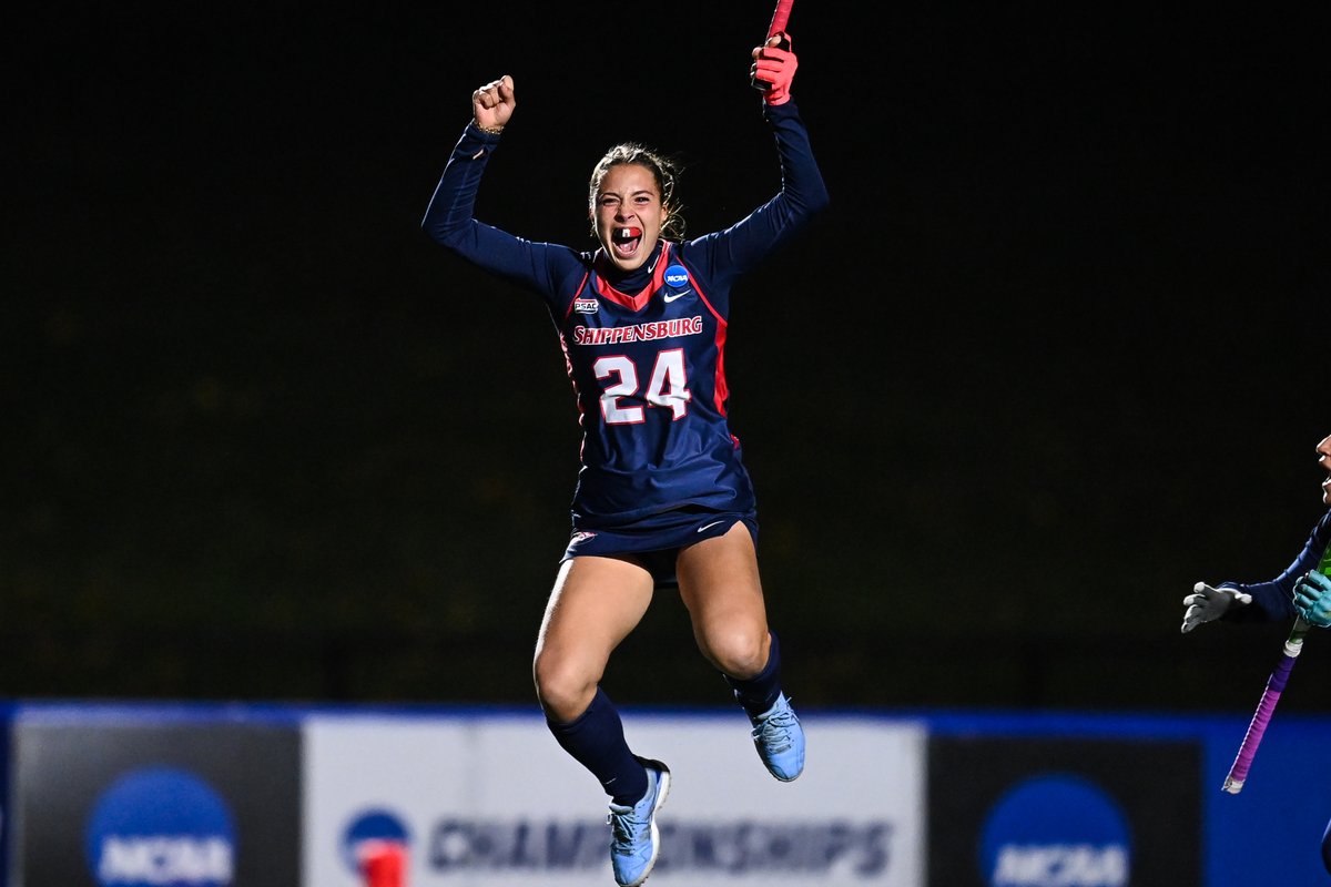 We're going to the national championship game!

📸: Mark Palcziewski