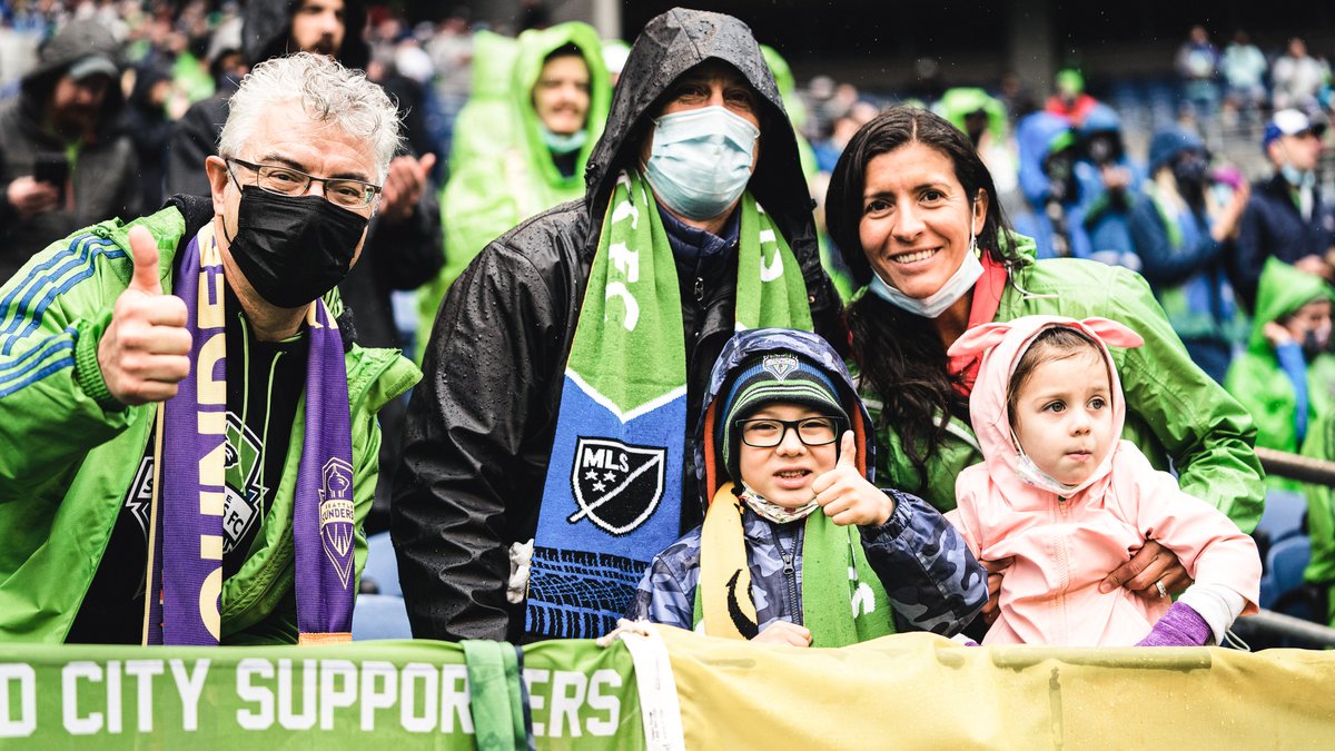 SoundersFC's tweet image. 🚨 TICKET GIVEAWAY 🚨

RT this tweet for a chance to win 4 tickets to Tuesday's #MLSCupPlayoffs match!