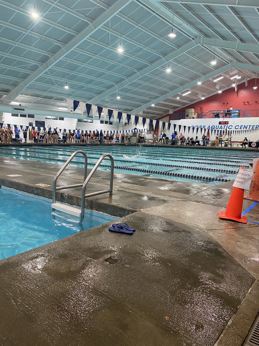 Go ⁦<a href="/SHSSwimAndDive/">Sprayberry Swim & Dive</a>⁩!!!! Soccer out supporting our swimmers and divers at the Cobb Aquatic Center!! #shspositiveposting #sologanauno