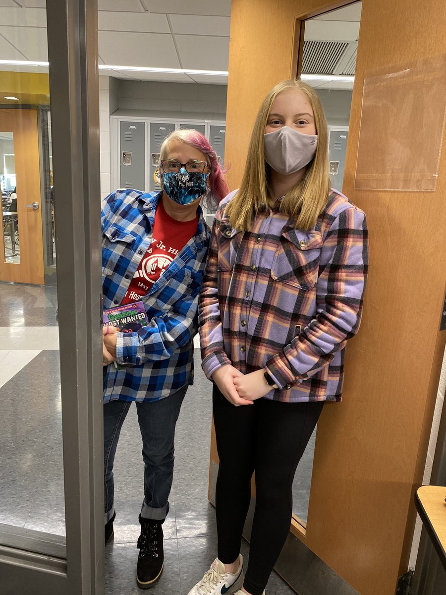Mariola Aranda (@mrsarandael) on Twitter photo Happy Friday!! Lots of twinning happening today at Conrady! <a href="/conradyjaguars/">Conrady Junior High</a> #allthefallcolorsđ§Ą Happy Friday!! Lots of twinning happening today at Conrady! <a href="/conradyjaguars/">Conrady Junior High</a> #allthefallcolorsđ§Ą