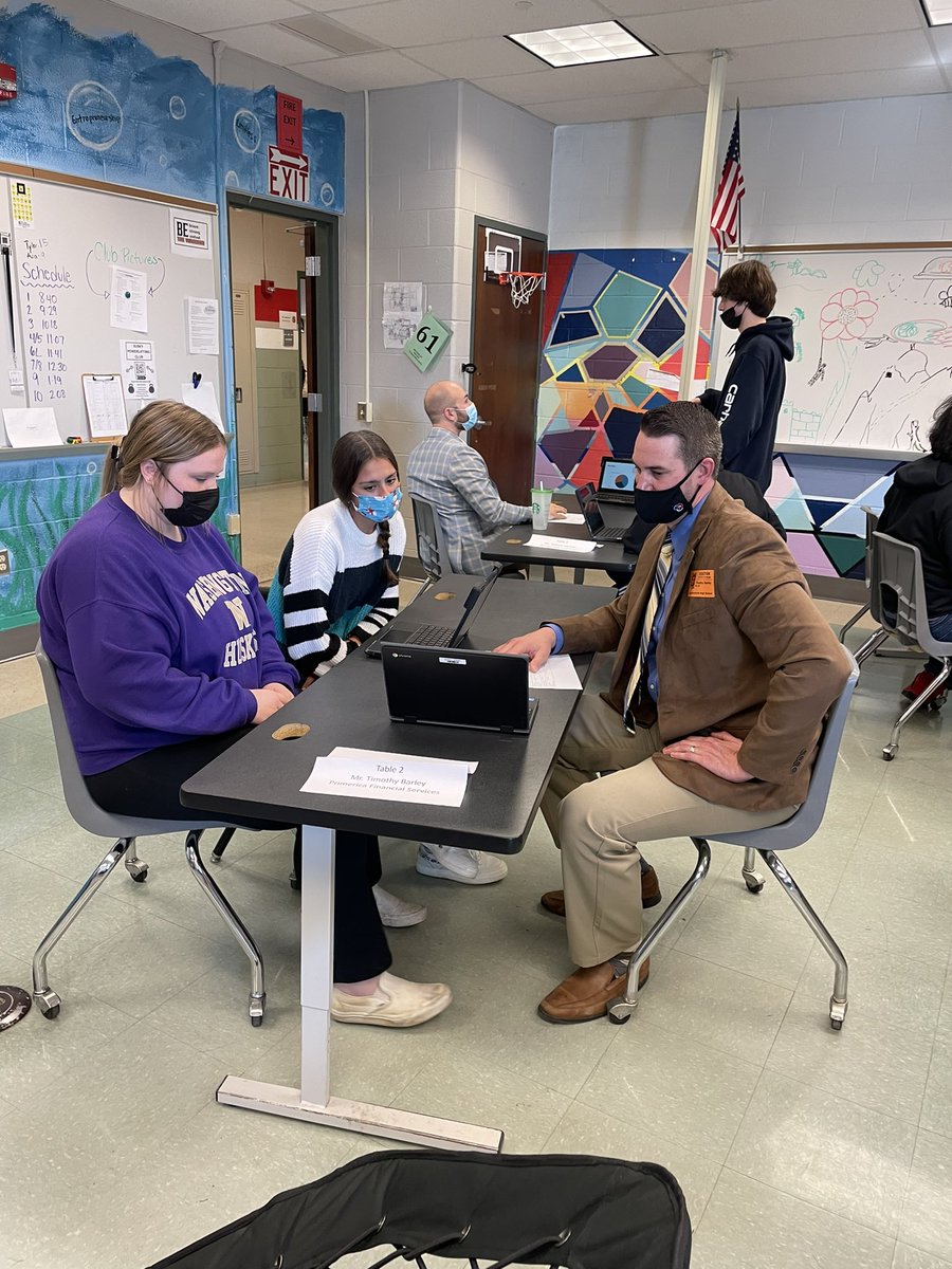 A great day sharing our investing knowledge to our professional clients #financialeducation #pyf #bused