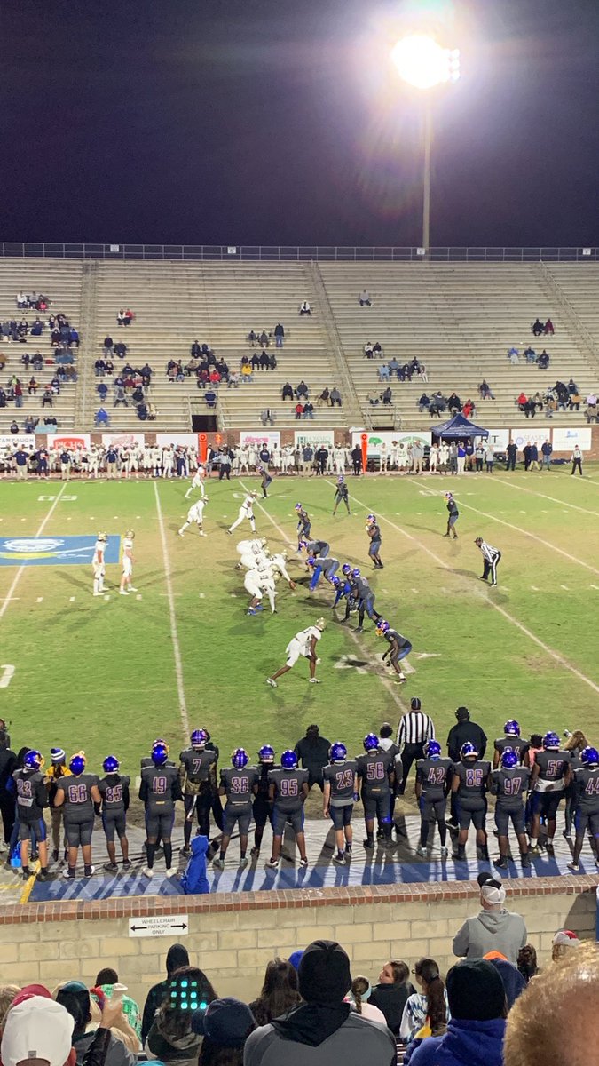 jtaylorhinson's tweet photo. Brunswick High in 2nd Round of Playoffs against Dacula High. @BrunswickFB sitting at 11-0 on the year. Letโs get it! #WickMade https://t.co/ZF6Kczbb2P