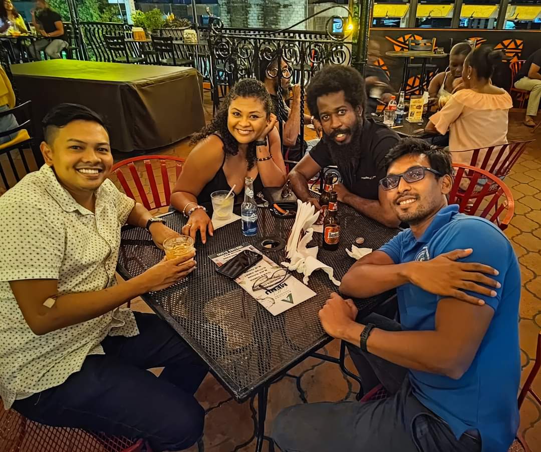 rowenwillabus's tweet photo. Friends of two decades and change, having an after work drink. #Guyana #multicultural AF. @diedreathene @Dwayneeli https://t.co/JSLRoMZUui