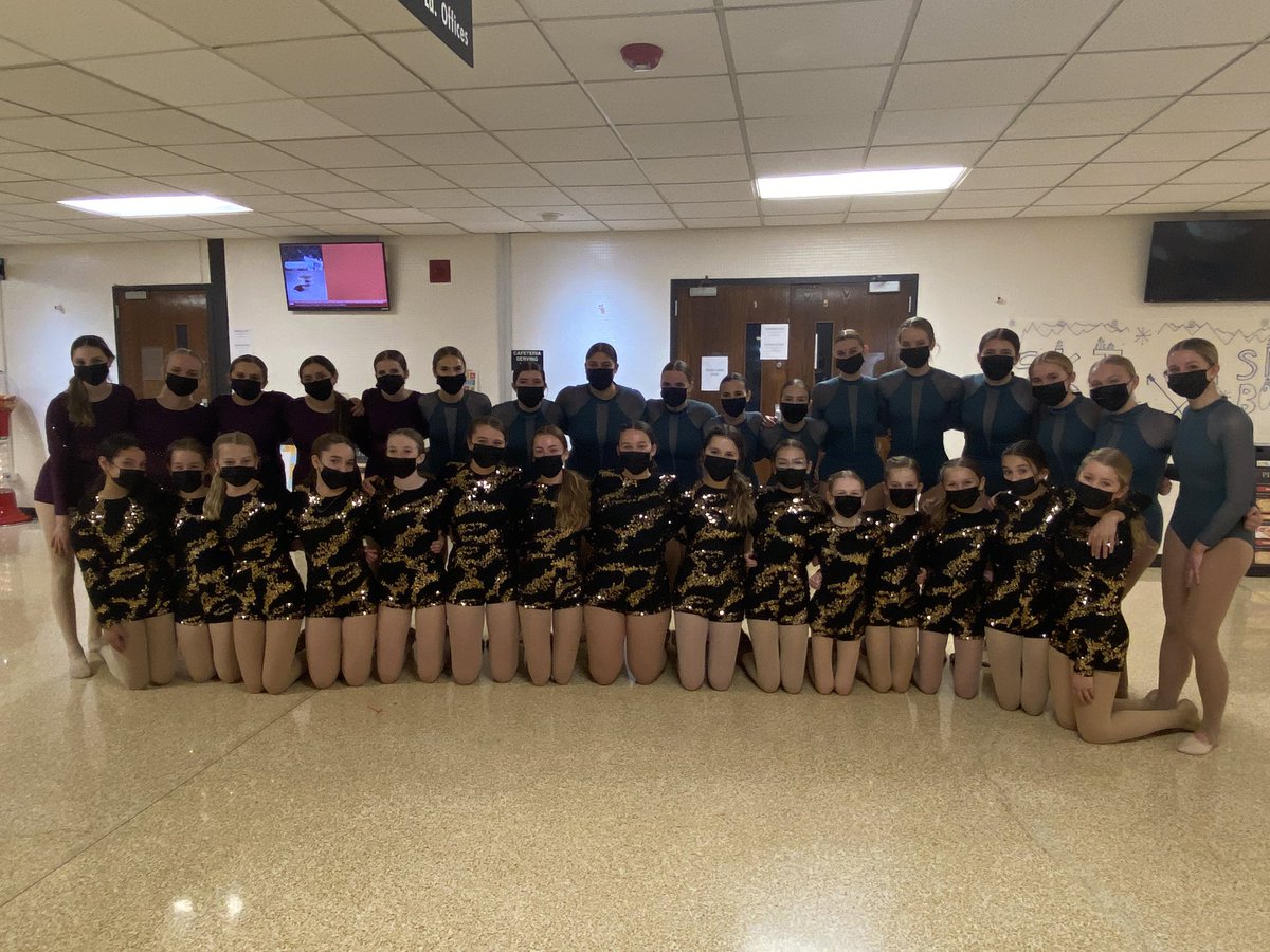 Thanks for having us tonight <a href="/HerseyHuskies/">Hersey High School</a> ! We had a blast performing at halftime and watching the amazing Varsity and JV competitive dance team perform! <a href="/MarliLevin/">Marli Erin</a> <a href="/AHSD25Thomas/">Thomas Middle School</a> <a href="/R_Wharton_TMS/">Riley Wharton</a>