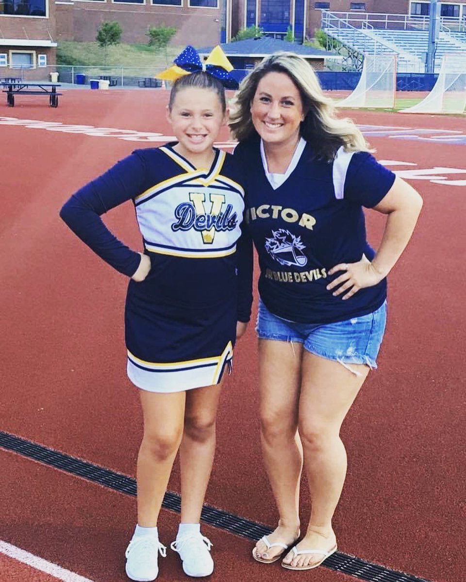 VCSCheer_VVC's tweet photo. We would all agree that the best part of Victor Cheer is watching our kids come all the way up through our program 💛 Here’s a little “now and then”  💙✌🏼 #nowandforever #VC4L   #MODSQUAD #VJVC #VVC https://t.co/yeCQeixtVn