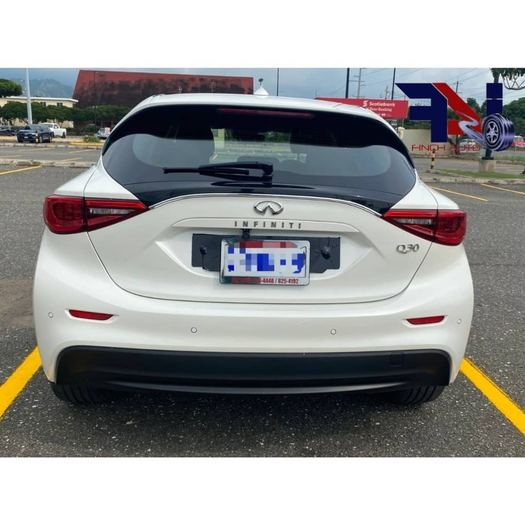 OVER_RICH's tweet photo. Make/Model: Infiniti Q30 1.5 Premium 2017
Drive: 2WD | Automatic | 6 Speeds |CC Rating: 1461| RHD
Fuel: Diesel
Body Type: Hatchback 5 doors
Mileage: 38,xxx Miles 
Interior: Black Fabric &amp; Leather 
Price: 3,950,000 NEG
Call/Whatsapp 📱 (876) 791-4014 
IG: @finch_auto_imports https://t.co/bd6GK9bkXh
