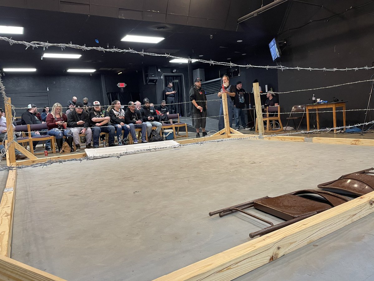 JethroJones_'s tweet photo. This iteration of the Pit looks fucking deadly! The vibe is violence! @ICWNHB @indiewrestling #ThePit5 https://t.co/T1Al6wtcmf