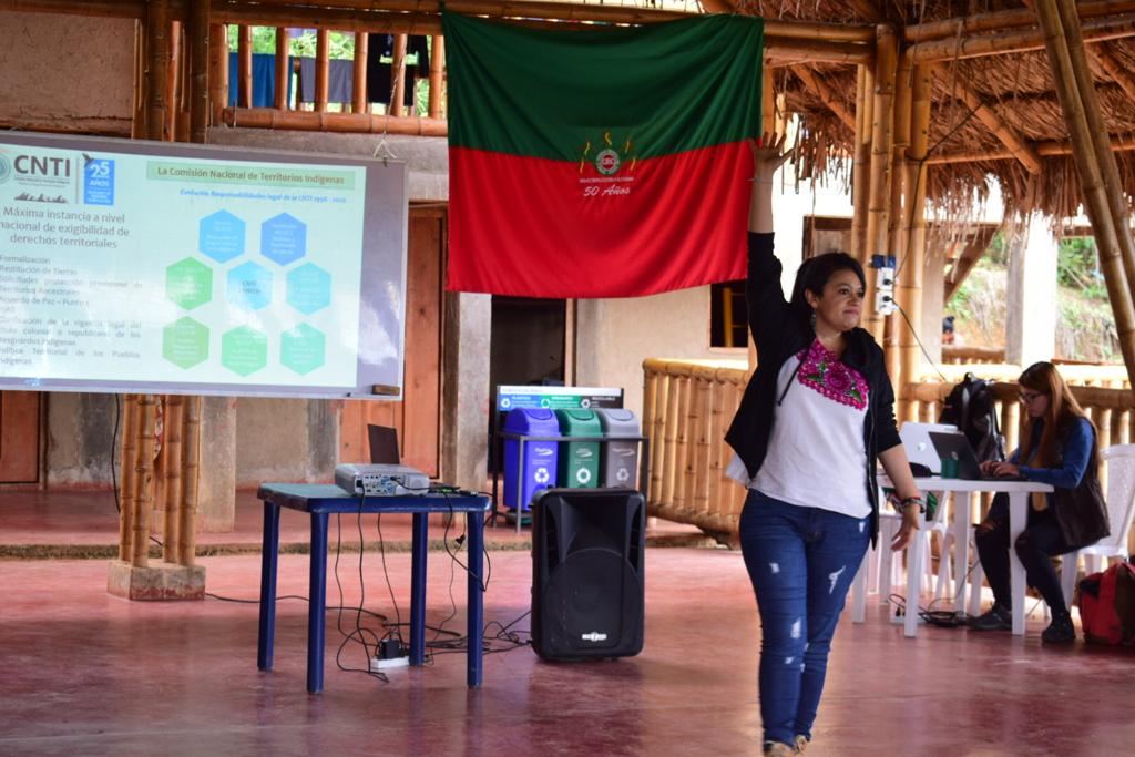 CNTI_Indigena's tweet photo. 🟡🟢🔵 #ODTPIComunica| Hoy se dio inicio a la tercera minga de pensamiento en el marco del Diplomado en Derechos Territoriales y Buen Vivir que realiza el Observatorio de Derechos Territoriales de los Pueblos Indígenas de la #CNTI en conjunto con la @ACIN_Cauca y la #UAIIN. https://t.co/3LLAuT37La