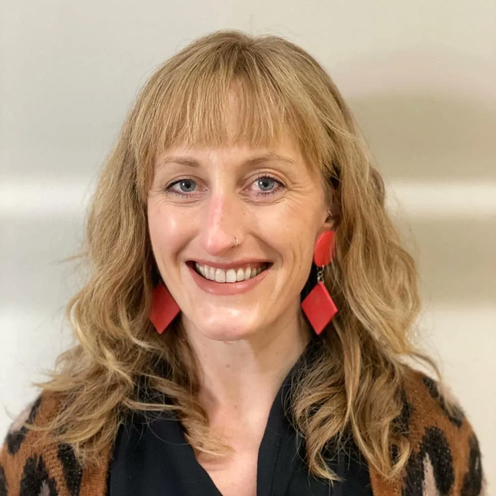 "She finds meaningful and enriching community experiences for students in a safe and healthy setting," - what a colleague had to say about Jen Kabbabe, a special education teacher and LifeChanger from <a href="/accesssfusd/">AccessSFUSD</a> and <a href="/sfunified/">SF public schools</a>! bit.ly/3r14quu