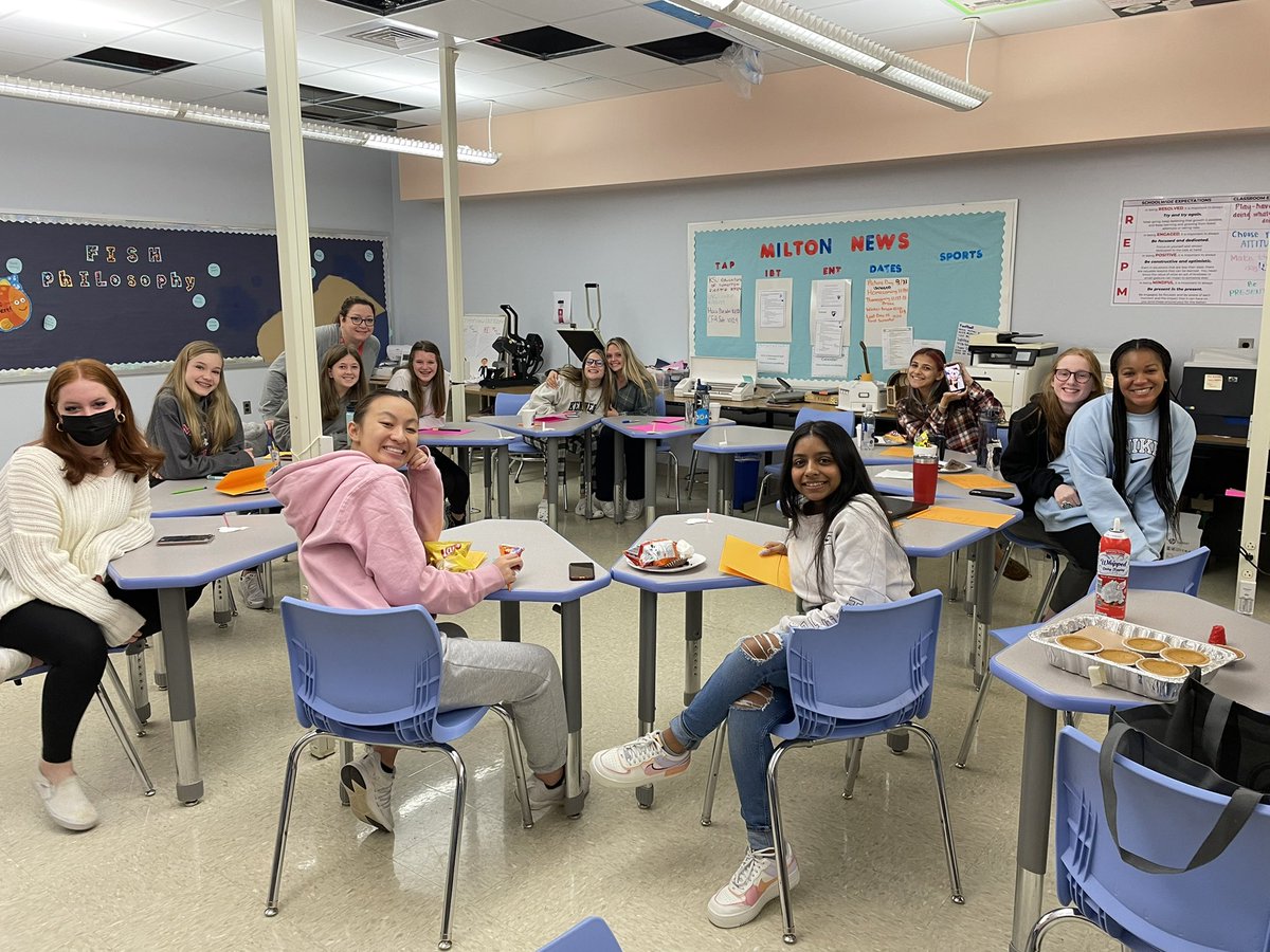 TamiSaren's tweet photo. TAPsGiving…a student initiated and student led classroom enhancement and a TAP Family tradition!
#MiltonTAP #futuregeorgiaeducators @MiltonHighSch @DustinDavisCTE @FCSCTAE @JonesBC_MHS @richspierto https://t.co/KAo2eLNFZz