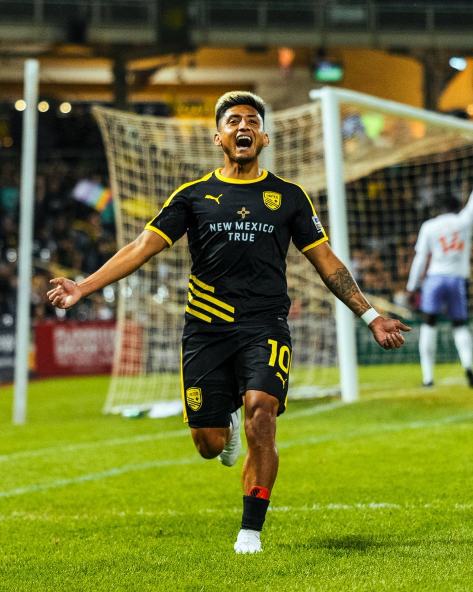 Ladies and gentlemen, the weekend. #TGIF