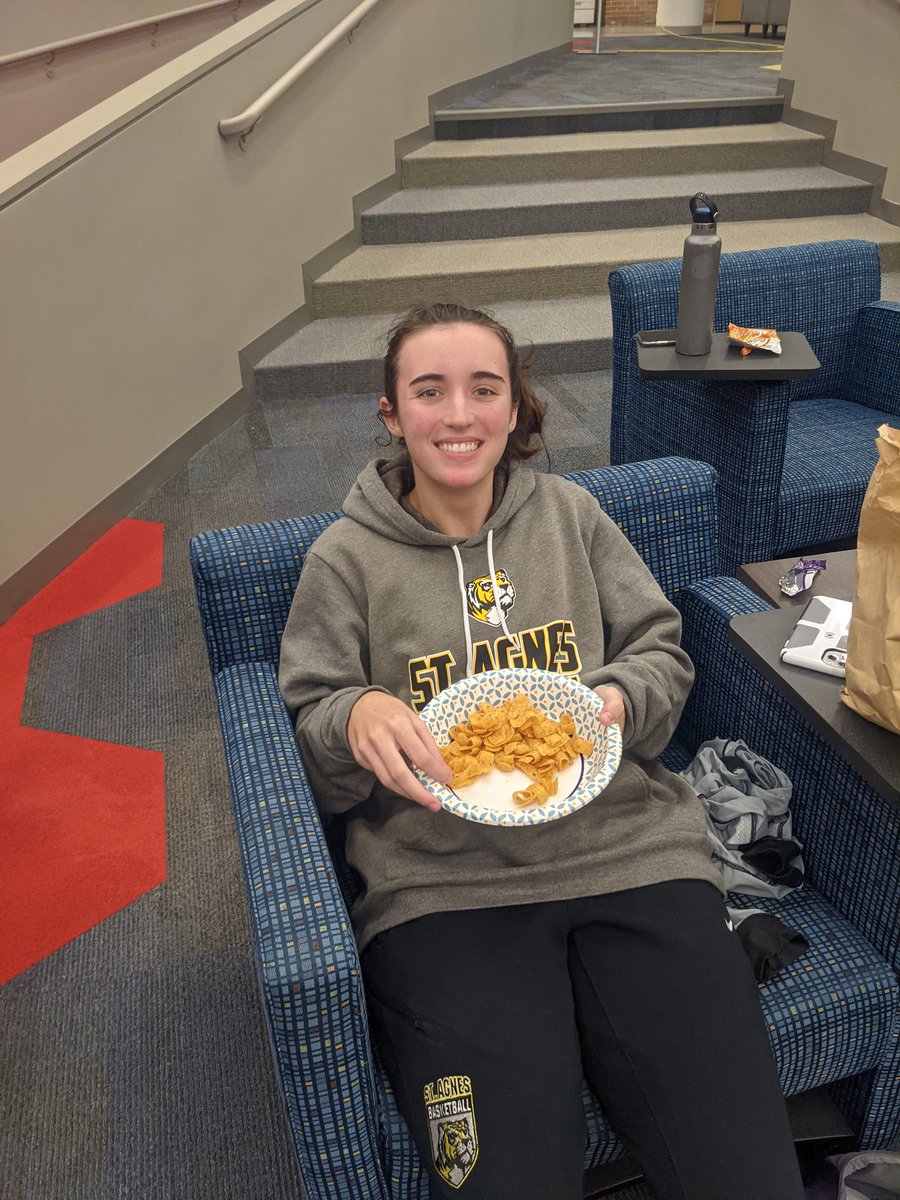 saa_bball's tweet photo. What do you do after your first day of a local tournament?  Team movie night with a homemade chili dinner! Thanks to Ana Buttram, Aly's mother, for the meal!! #mightymacs #larueisapickyeater https://t.co/M5DZNjzhrw