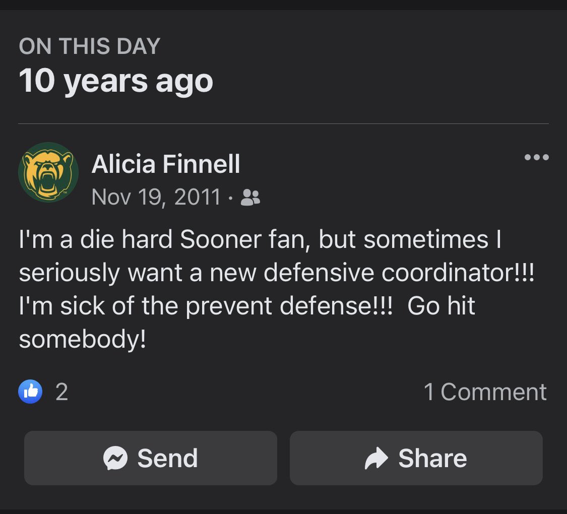 sooner_girl80's tweet photo. Here’s a good laugh…10 years ago today, my Sooners lost to Baylor and I was mad at Venables. 😂 *ignore the Baylor profile pic, I lost a bet for the week. 🥴 #thanksfacebook #notreally https://t.co/q8JFAbUIwj