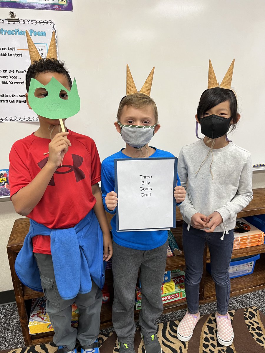 mrssmith2nd's tweet photo. Our second graders presenting dramas. #bbengaged https://t.co/hmMNHnLeqI