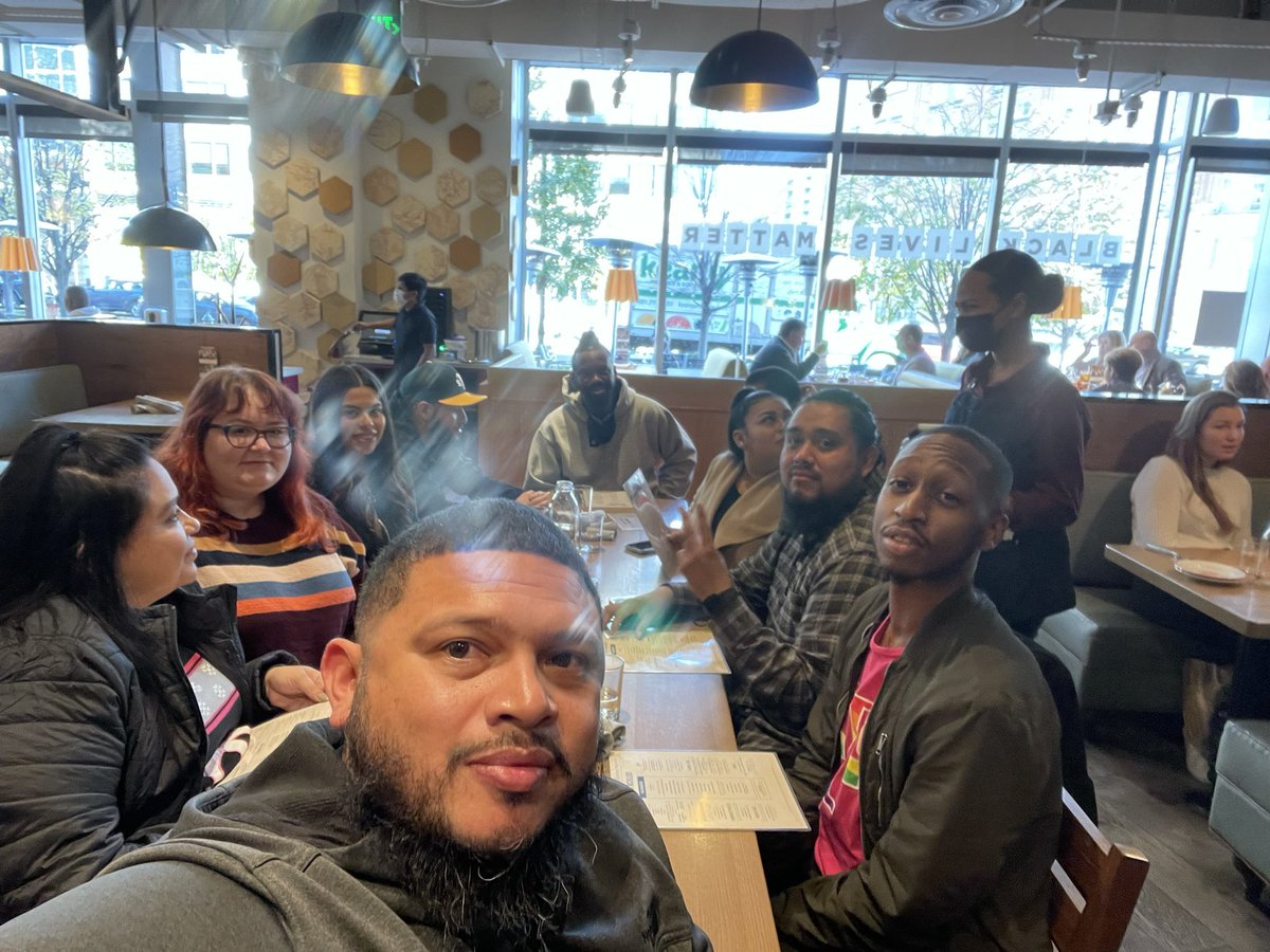 Jose_MejiaVA2PA's tweet photo. Had an amazing time today celebrating the Top 5 Mobile Experts and Top Store Leaders on the Power Ranker in The #CapitalDNA for the Month of October!!! Thank you for all you do!!!
#TheCrownπ #CapitalDNA
@SellPhones4 @AmrWahba1080 @jennnaaaayyyyy @s1mplk @sonya_a301 https://t.co/EVR6JS0XWG