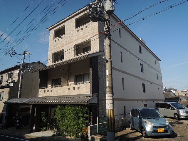 Kyoto_GJHOMES's tweet image. 風呂トイレ別の洗面台付・8帖の広さで綺麗なお部屋！「Pure　Forest　402号室」【衣笠店】
家賃62,000円、共益費5000円。
ritsumei-gakuchin.com/dd478218-1339/

#立命館大学 #賃貸 #PureForest