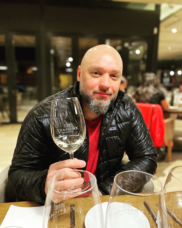 Vamos brindar nessa sexta 22:22 pelo Fandom de Bia!🍾🙌🏻