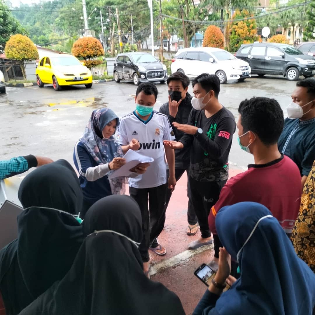 bspji_samarinda's tweet photo. Sobat BISa
Jumat pagi (19/11/21), dilakukan kegiatan Uji kinerja alat High Volume Air Sampler (HVAS) untuk pengambilan contoh (sampling) parameter Partikel Tersuspensi Total dengan metode gravimetri sesuai SNI 7119-3-2017.
#UjiAlat #HVAS #sampling #PPC #laboratoriumUji #WBBM https://t.co/JwEjaRBhie