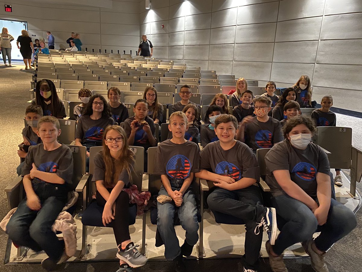 5th Grade WJG D.A.R.E Graduation #WJG2021 Congratulations to the 5th Graders of WJ Gurganus who celebrated their D.A.R.E Graduation today! It was an amazing event and we are so proud of them!! Gators Rock!🐊❤️🐊❤️🐊