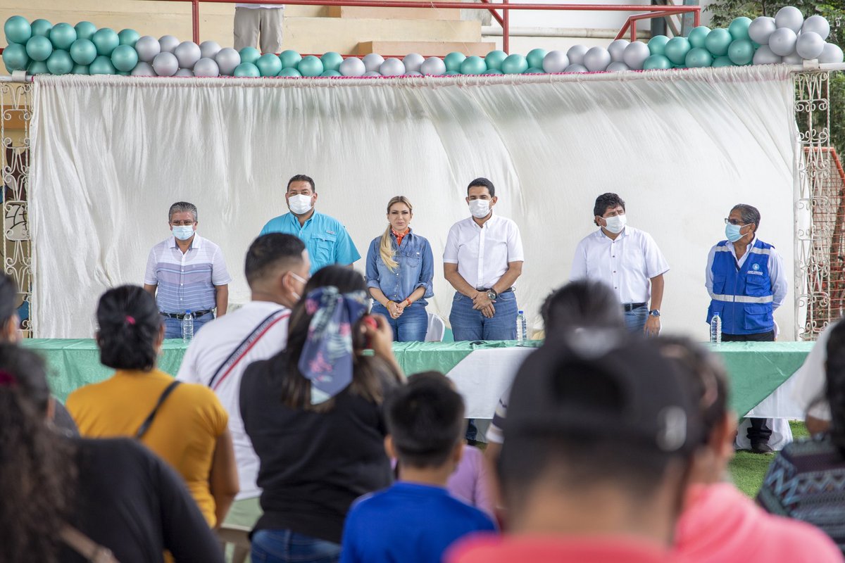 PrefGuayas's tweet photo. ¡6SusanaGonzalez, prefecta del Guayas, suma esfuerzos junto a AME provincial y su presidente el alcalde de Balzar, Alex Zambrano, para juntos atender de forma integral a los distintos cantones!

El trabajo conjunto permite acercar nuestros servicios a los guayasenses https://t.co/flrhI4zopG