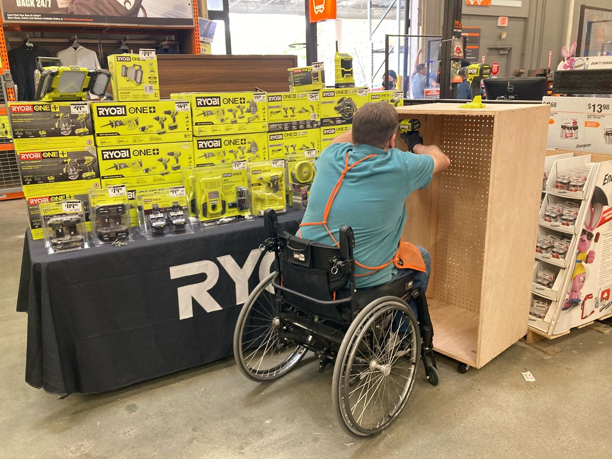 GardenGroveHD's tweet photo. Nice work by Yvonne our TTI sales rep generating a $2,000 sale and building customer relationships. We appreciate the demos and associate pks. #oneteamonegoal @FrommholzM @mike_astorino @JabarrBean https://t.co/pgs5ncyxMI
