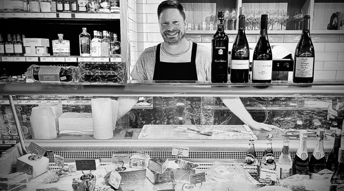 RegionCanberra's tweet photo. Meet Robbie O'Dea of Cork &amp; Glass - a suburban wine bar in the heart of Yarralumla https://t.co/cSvQUIiSYe https://t.co/1MI3oxdbFL