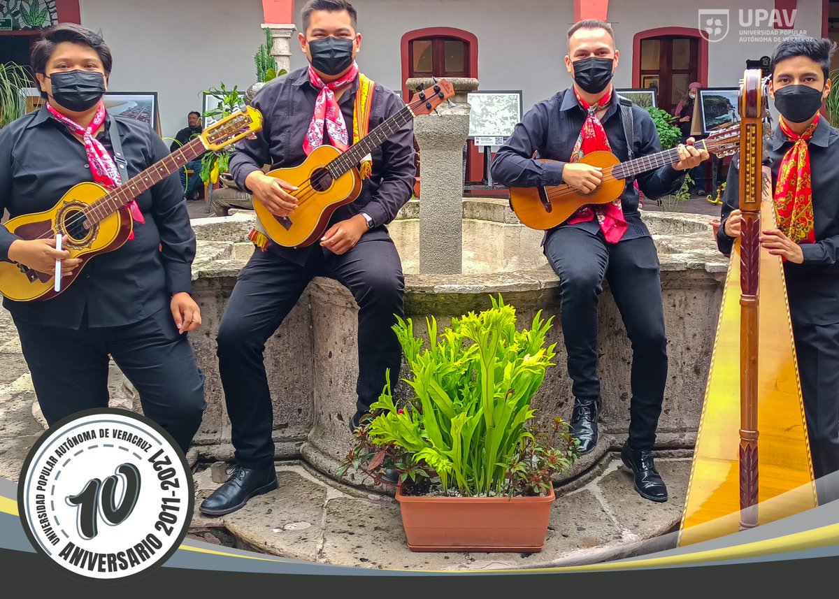 upav_edu's tweet photo. Fantástica presentación artística del Ensamble y Ballet Folclórico #UPAV que, con mucho entusiasmo y orgullo amenizaron esta tarde el centro Recreativo Xalapeño, con su participación en el Festival Internacional de Xalapa y su Cultura. 💃🕺
#SomosUPAV #OrgulloUPAV #FamiliaUPAV https://t.co/OxJ6k6w5YN