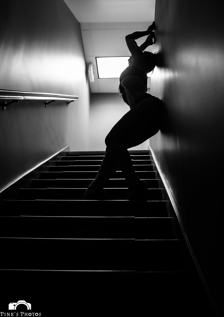 JohnPinksPhotos's tweet photo. Silhouette

#silhouette #silhouettephotography #BlackAndWhite #Boudoir #BoudoirPhotography #BlackAndWhitePhotography #Photography #FlashPhotography #Portraiture #portrait_ig #PortraitSociety #PortraitPhotography #Portrait #Canon #Canon6D #CanonCamera #PinksPhotos https://t.co/Oo1e3c0082