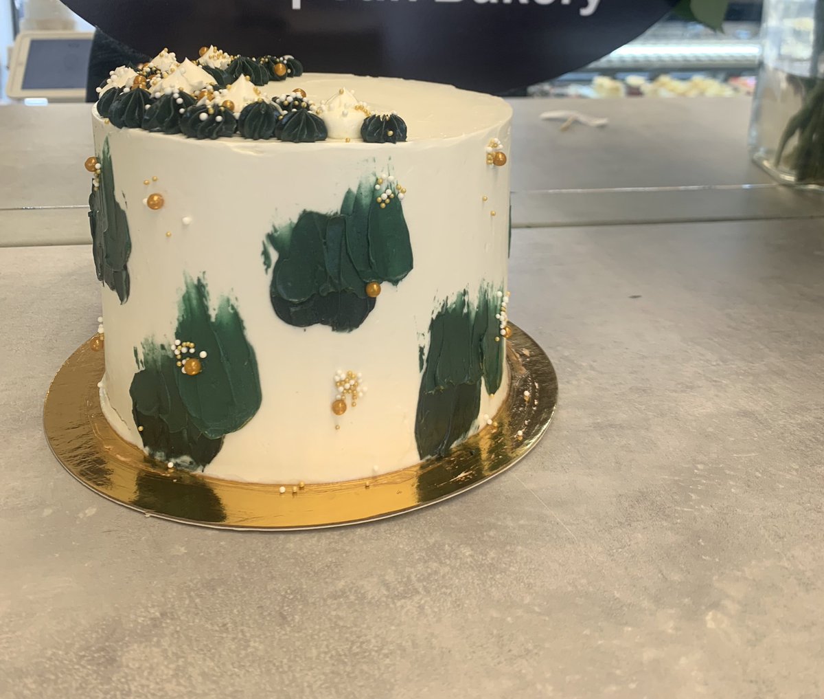 GraveTesse's tweet image. A little cake recap