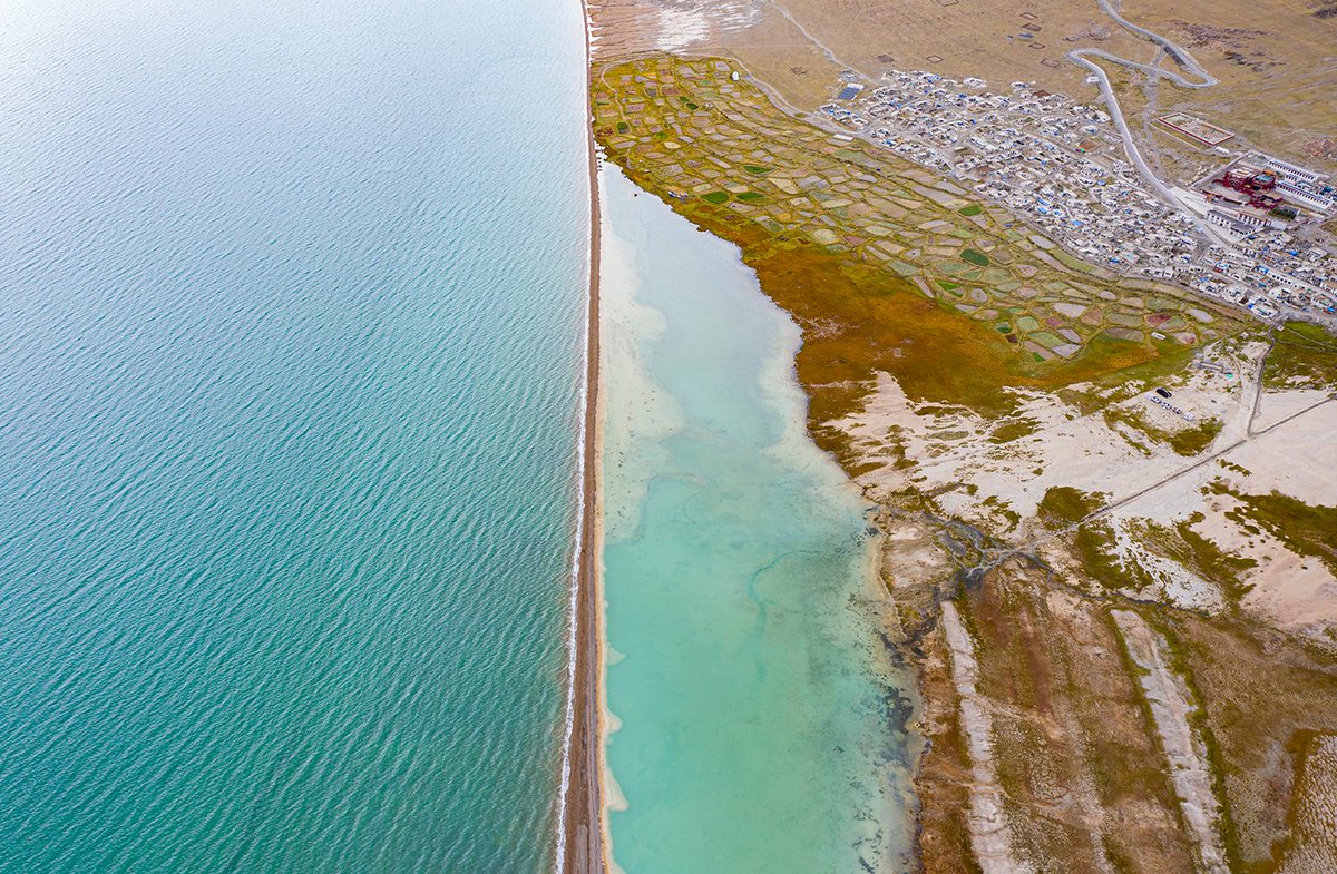 FlyOverChina's tweet photo. Changtang #Plateau, as a key area of inland lakes in China, has a total lake area of over 25,000 square kilometers. It is known by people for the number and high altitude of lakes #InTibet https://t.co/9mEveqx4YD