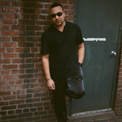 YanezOfficial's tweet photo. #NewProfilePic https://t.co/FF1Y2ukT5p