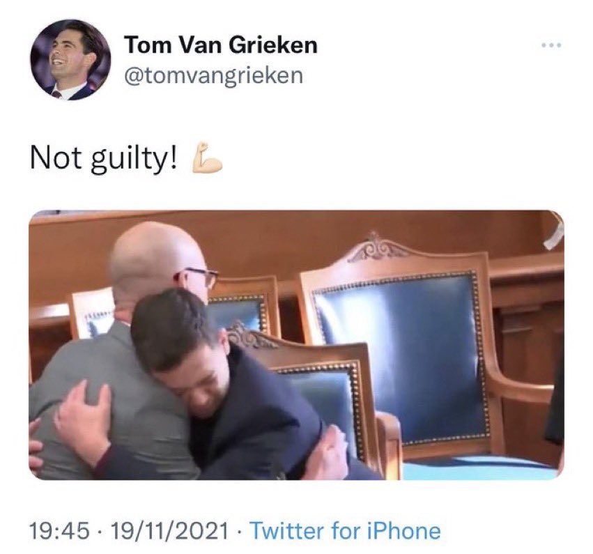 tom_vanau's tweet photo. Ik dacht niet dat twitter me nog zou choqueren. I was wrong. 

Mijn adem stokt gewoon. Is dit waar we beland zijn? Jongeman vermoordt 2 mensen, wordt vrijgesproken. De voorzitter van de grootste partij in VL juicht dit toe.

En in deze samenleving moeten mijn kinderen opgroeien? https://t.co/gGsd0Zsxt6