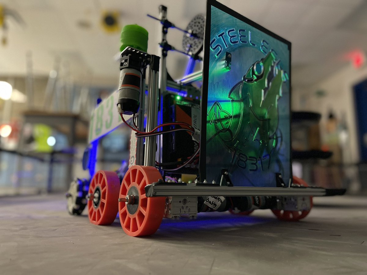 ftc18317's tweet photo. Packed and ready for #Meet2. Letβs go Eels!! #steeleelsyea #roaringriptide #ftc #ftc #andymark #freightfrenzy #imagery https://t.co/e1r55hQ6pe