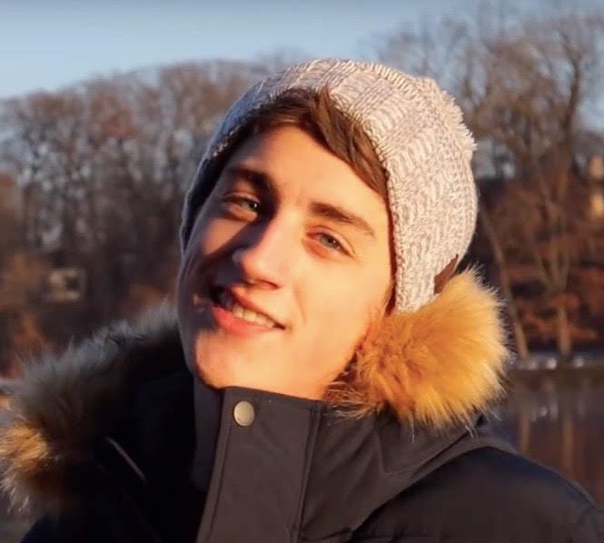 tinymeatgreg's tweet image. little guy just a Little Fella