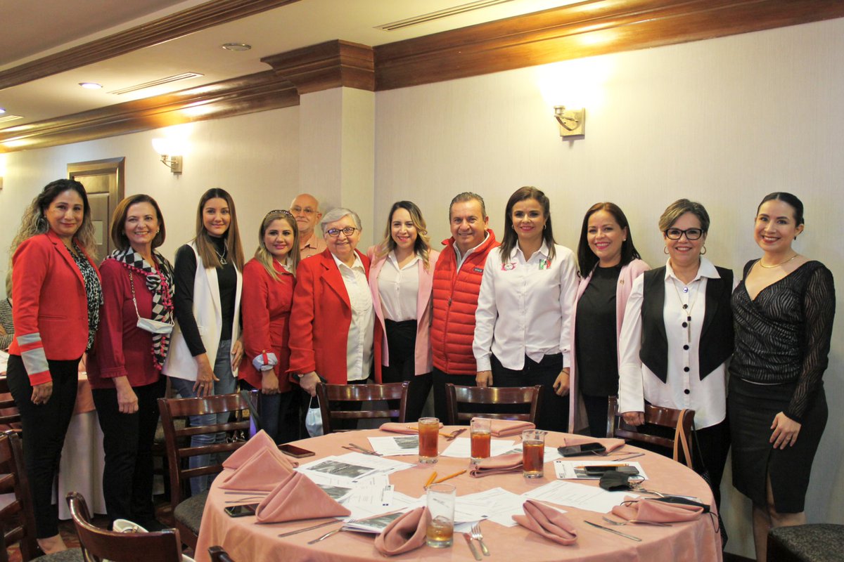 edgarmelhem's tweet photo. Muchas felicidades @claudisGarcia y @Myriamjcruz por asumir la presidencia y secretaria general del @ONMPRITamaulip1 #Reynosa ante @MonseArcosV 
Conozco su compromiso y lealtad con las mujeres y nuestro partido @PRITampsOficial y estoy seguro harán un gran trabajo! 
#VamosJuntos https://t.co/5r5nToY25D