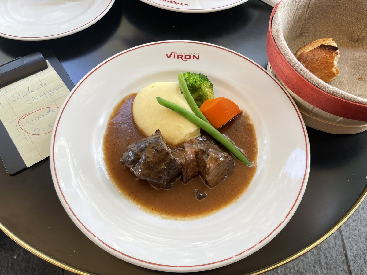 n__009312's tweet photo. viron☕️💯 https://t.co/SBdH8ljNil