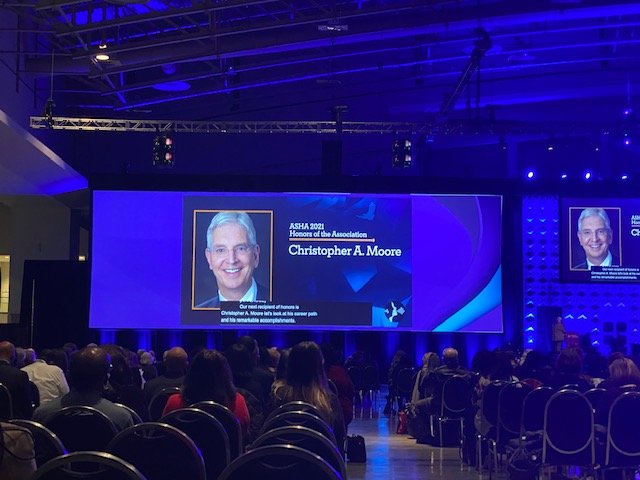Congratulations to <a href="/BUSargent/">Sargent College, Boston University</a> Dean Chris Moore who received the Honors of the Association from <a href="/ASHAWeb/">ASHA</a> tonight, the highest award the Association bestows! 🙌