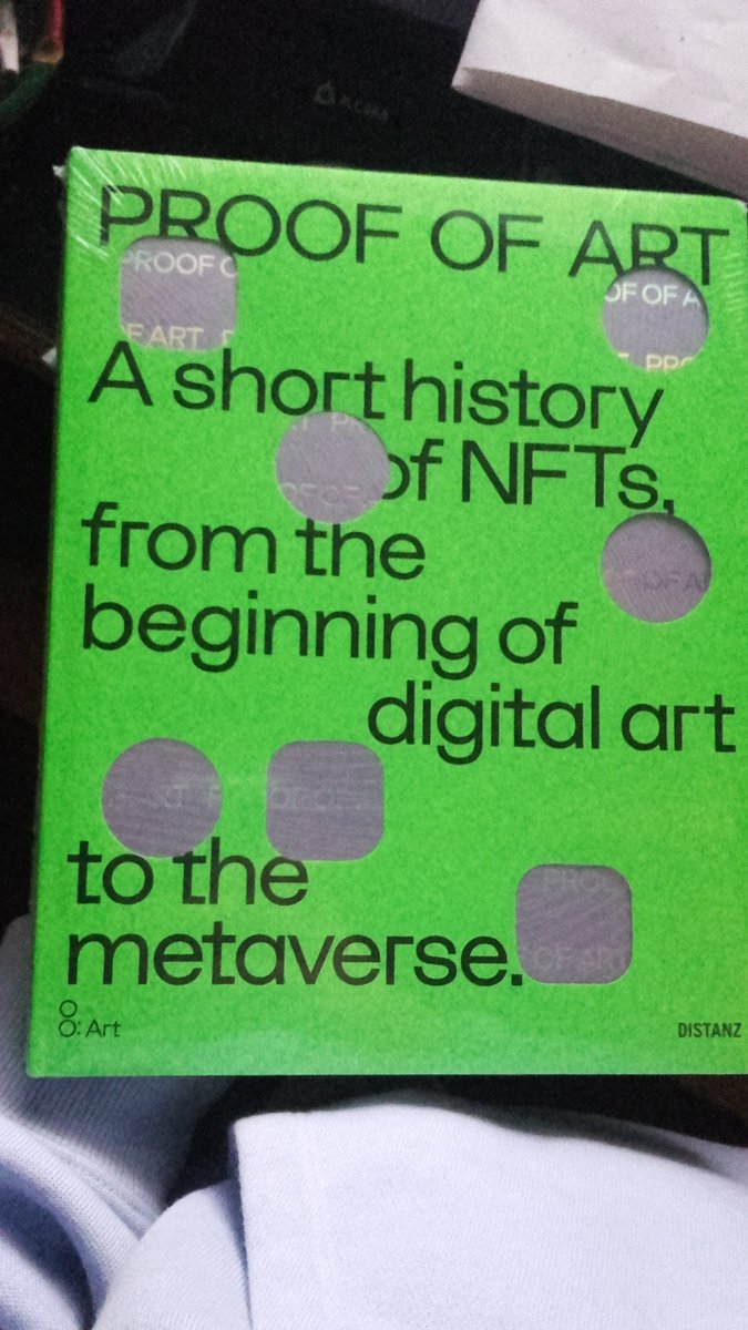 ch41nd0gs's tweet photo. today I received this jewel, thanks for this amazing book! @imusee1 #ProofOfART https://t.co/0r6sxoeLeP