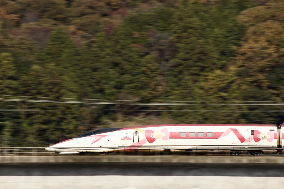 Mio9235's tweet photo. こんにちは
今日はお休みです
やっぱりキティちゃん　500系Vはカッコいいですね https://t.co/3GnwkgMtVI