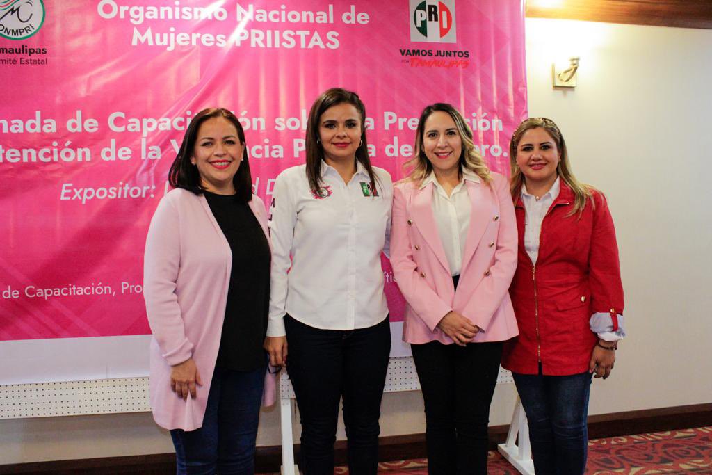 MonseArcosV's tweet photo. Mi reconocimiento al @ONMPRITamaulip1 a cargo de nuestra líder estatal @OfeliaGarza1 y al presidente estatal del @PRITampsOficial @edgarmelhem, por estos importantes eventos que empoderan e impulsan a las tamaulipecas. #JuntasPorMéxico  (2-2) https://t.co/TtqFypcCub