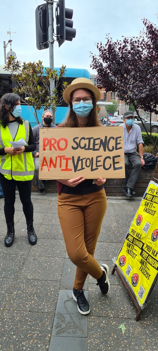 CarfSyd's tweet photo. More photos from todays Oppose The Anti-vax Far Right in sydney! https://t.co/oF3XRbPlEB